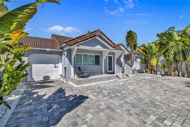 Primary Photo - 2263 SW 12th St
