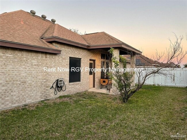 Building Photo - 20 La Vista Ave