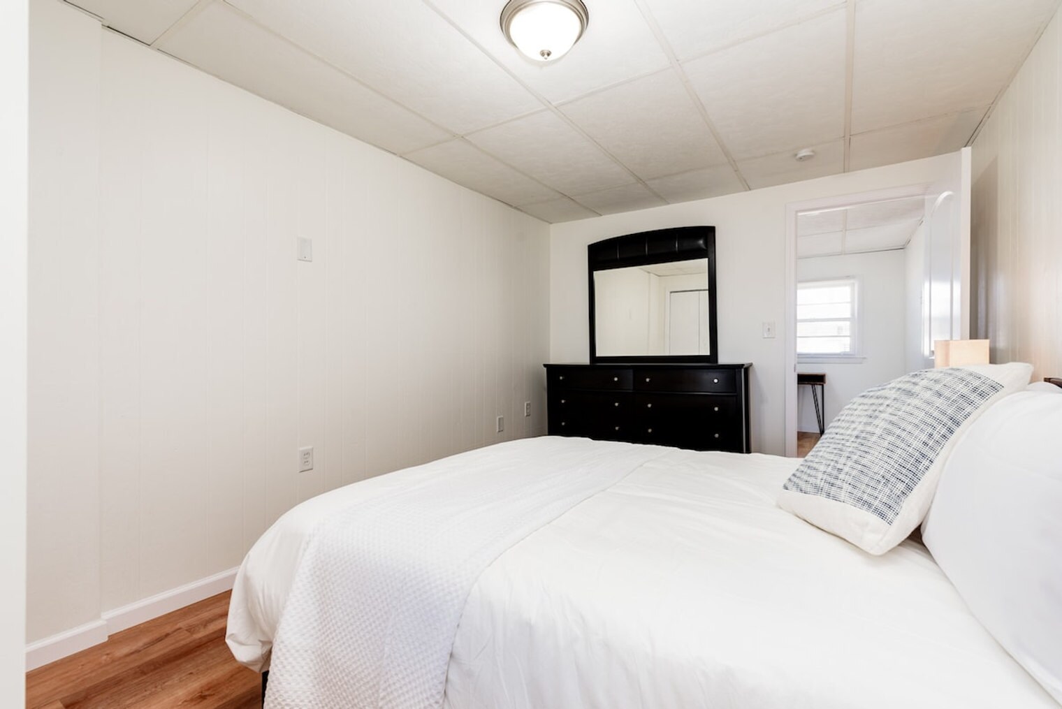 Building Photo - 660 Graham Rd