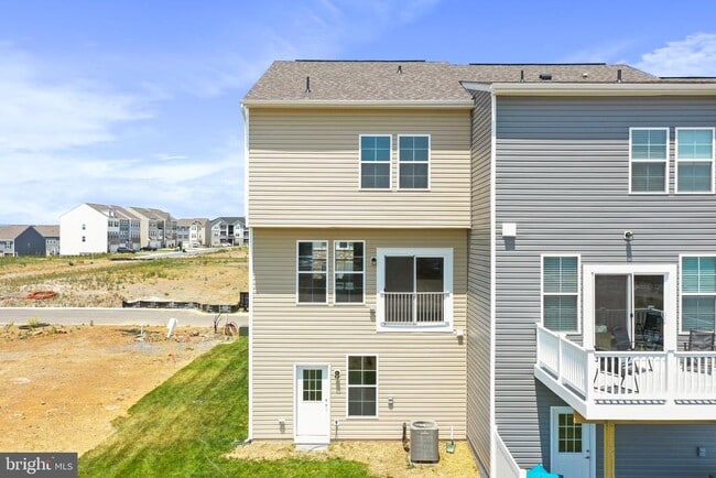 Building Photo - 251 Clifton Mnr
