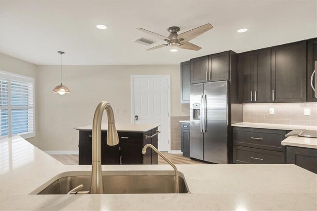 Building Photo - 1719 Starling Dr