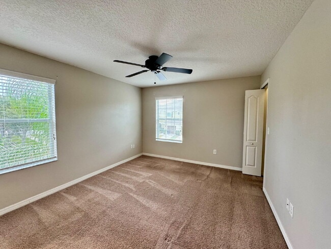 Building Photo - 20421 Needletree Dr