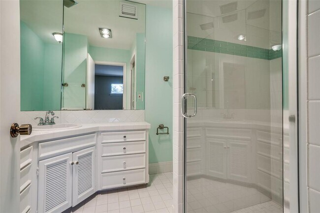Building Photo - 6115 Averill Way