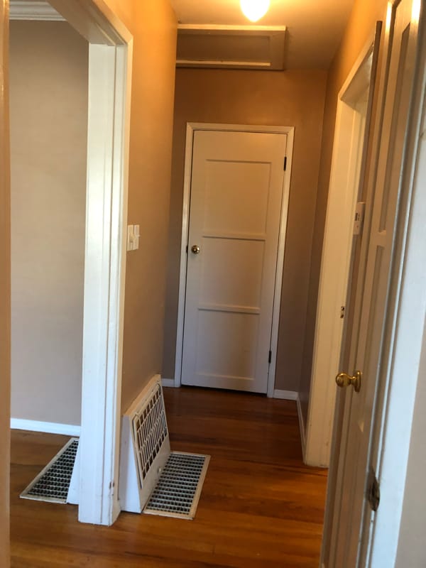 Building Photo - 5775 Bertrand Ave