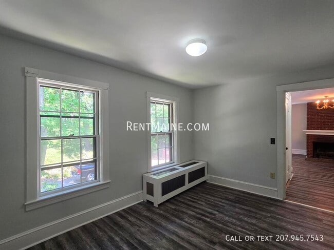 Building Photo - 113 Winthrop St