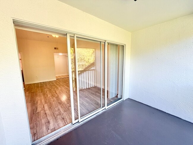 Building Photo - ** FAIRWAY PRESERVE ** 2 BED / 1 BATH COND...