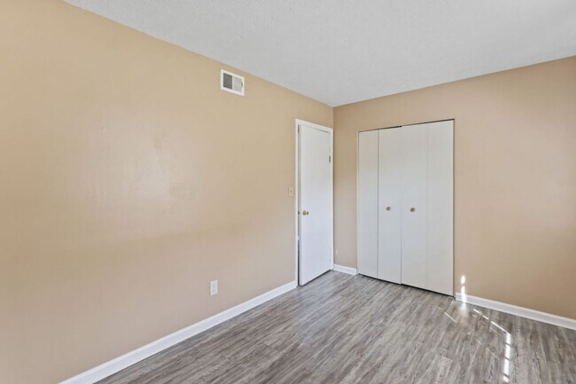 Building Photo - Welcome to your gorgeous new home!