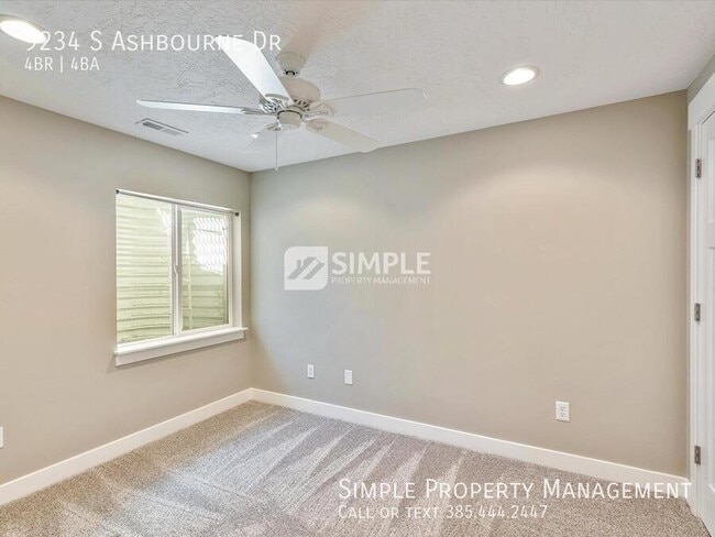 Building Photo - 9234 Ashbourne Dr