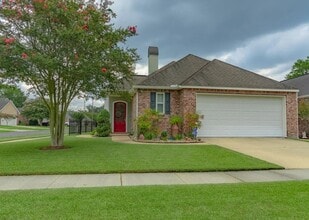 Building Photo - 3901 Creek Shadow Ct