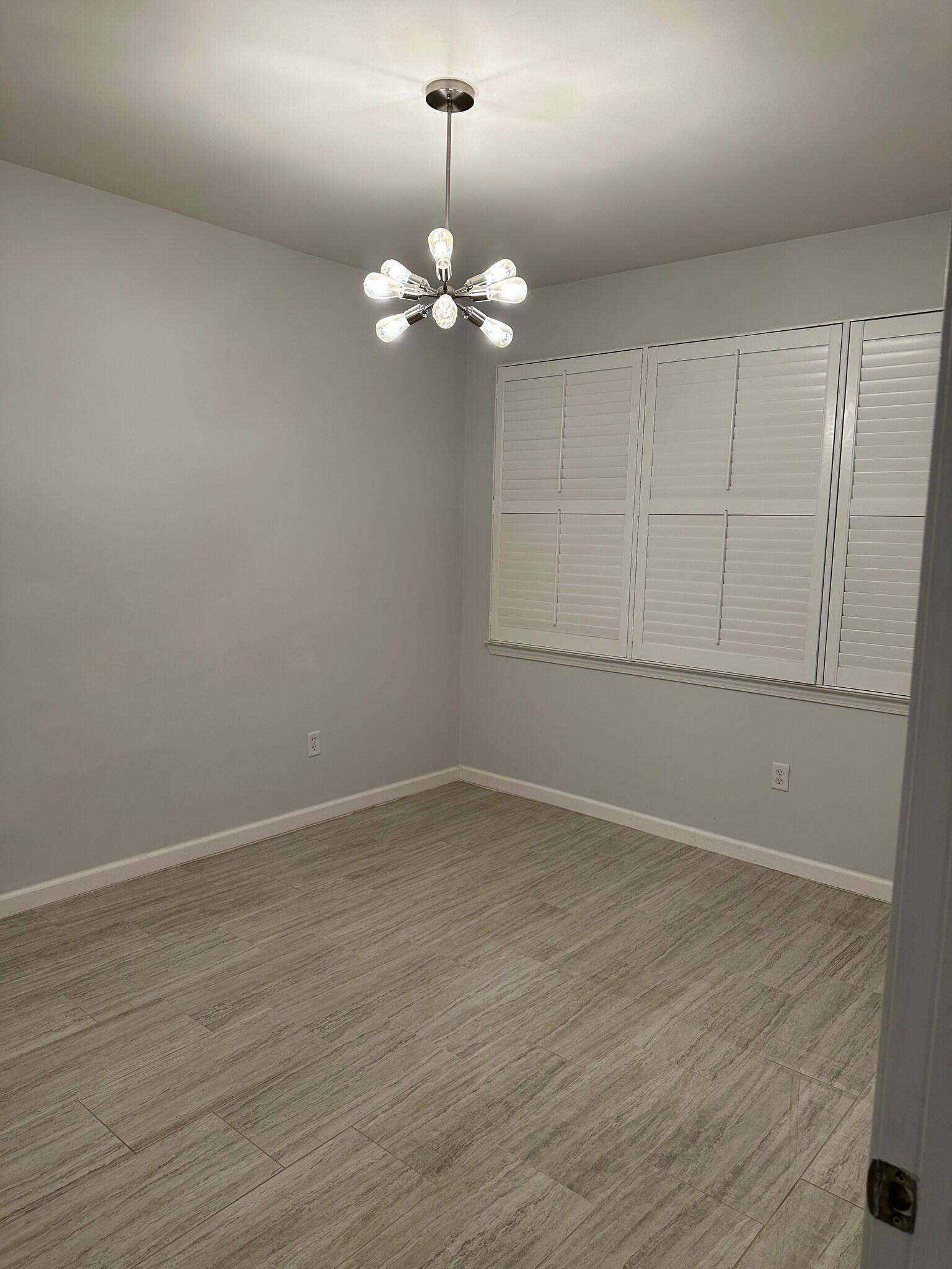 Building Photo - 2020 5th Ave S