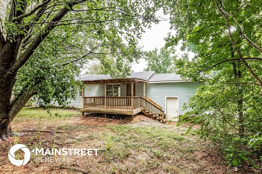 Building Photo - 1822 Valley Run Cir
