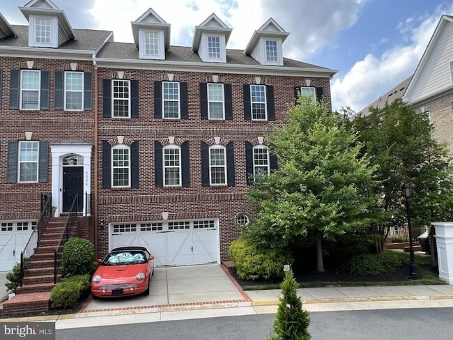 Primary Photo - 4092 Sutherland Pl