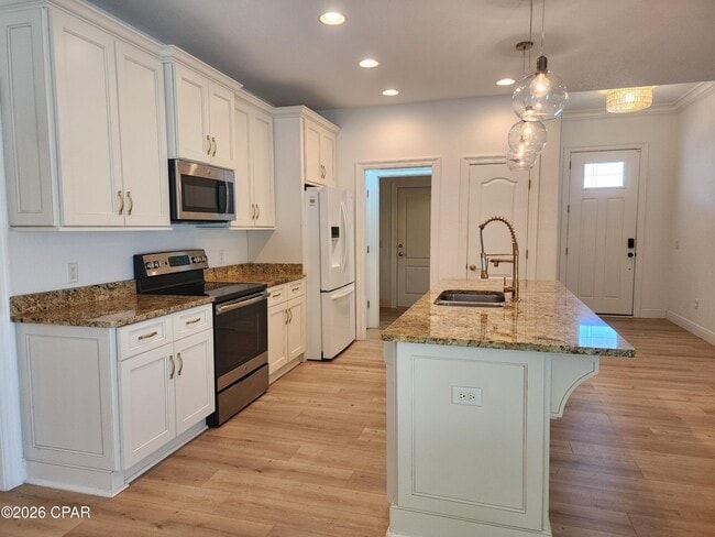 Building Photo - 114 Heather Dr