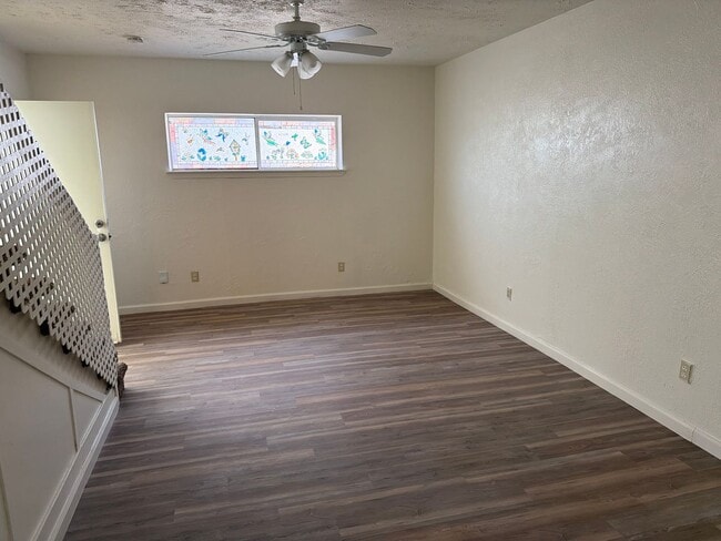 Building Photo - Vogt-1116 5th St