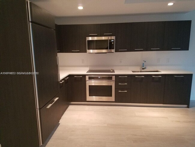 Building Photo - 55 SW 9th St