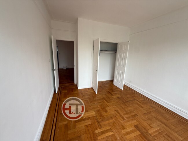 Building Photo - 3131 Sands Pl