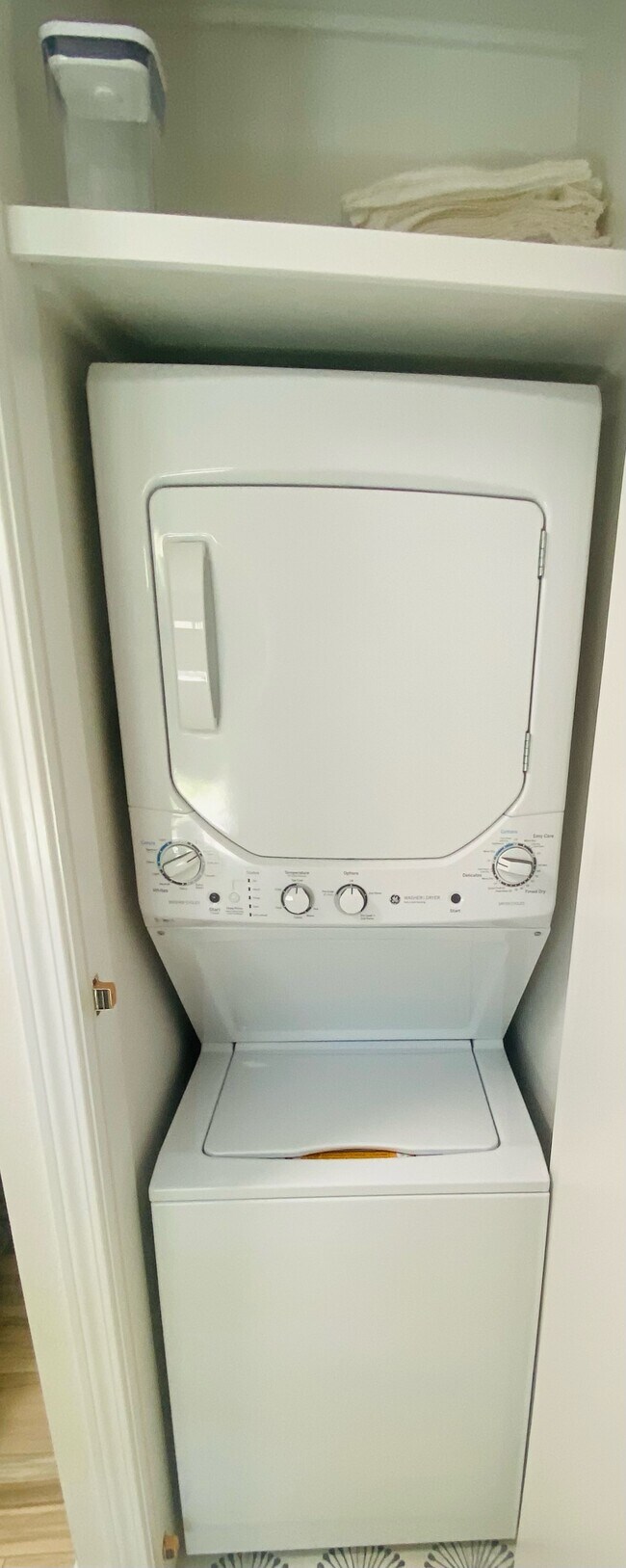 Building Photo - 805 Highland Ave