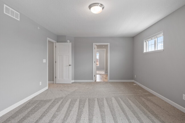 Building Photo - 11032 Zest St NE