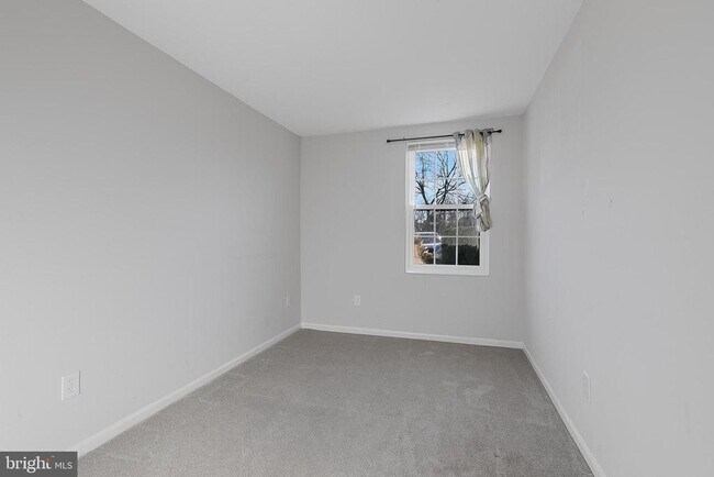 Building Photo - 110 Prosperity Ave SE