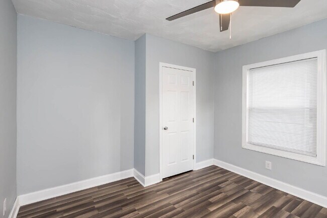 Building Photo - 2-Bedroom Home with Flexible Bonus Room Near Downtown Columbus