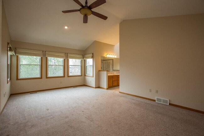 Building Photo - Beautiful 3 Bedroom Home in Fort Collins