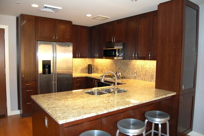 Building Photo - 55 W S Temple