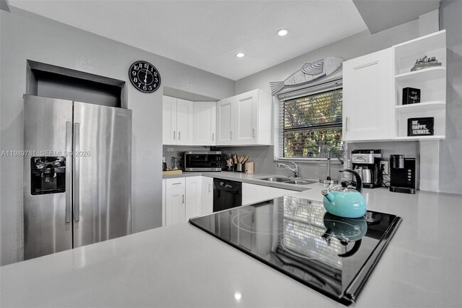 Building Photo - 529 NW 8th St