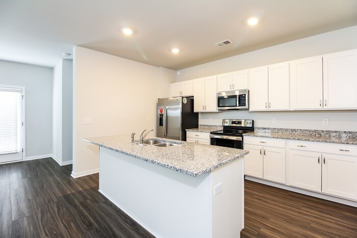 Building Photo - 212 Dorian Lp