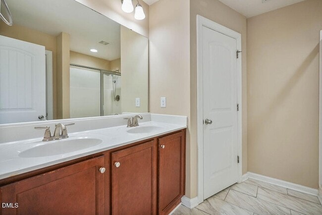 Building Photo - 2120 Junewood Ln