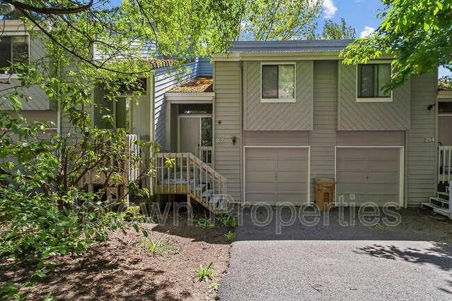 Building Photo - 252 Cervantes Cir