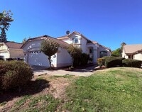 Building Photo - Spacious 4 bed/3 bath in Elk Grove 95624 M...