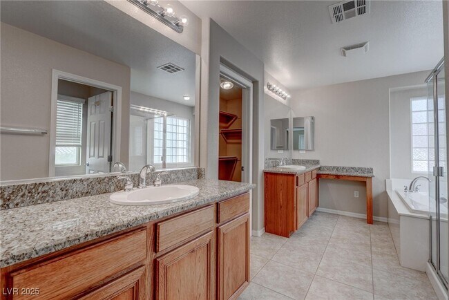 Building Photo - 953 Tafalla Ct