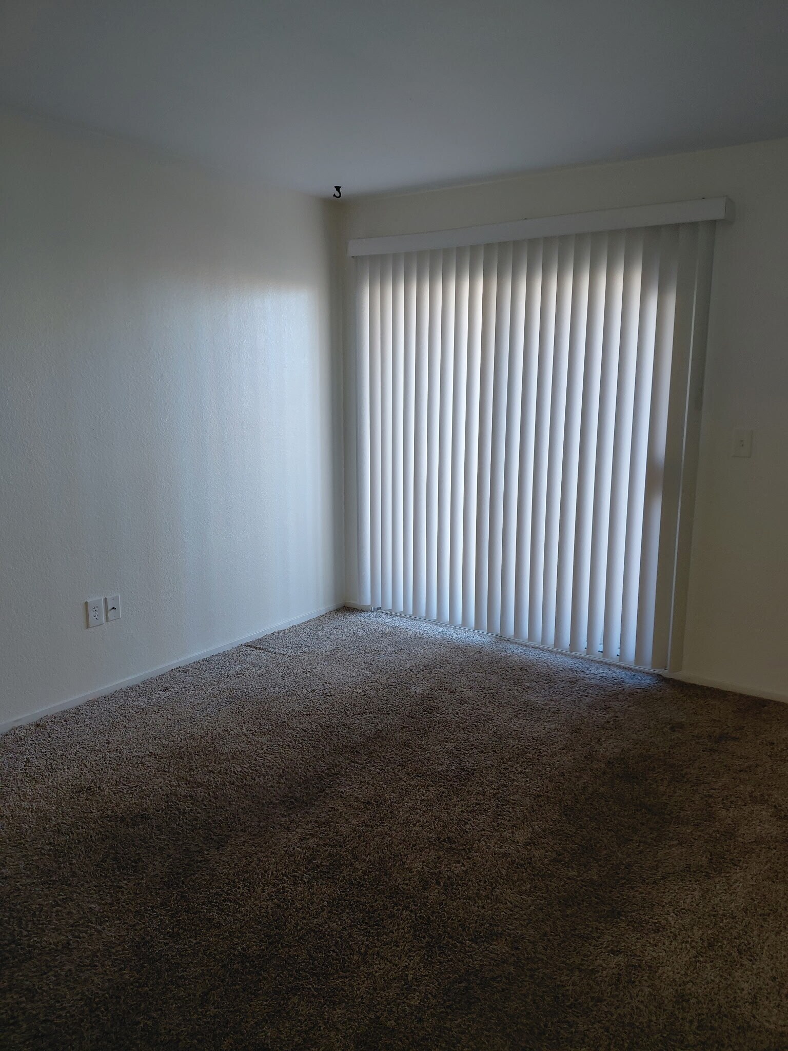 Building Photo - 7885 W Flamingo Rd