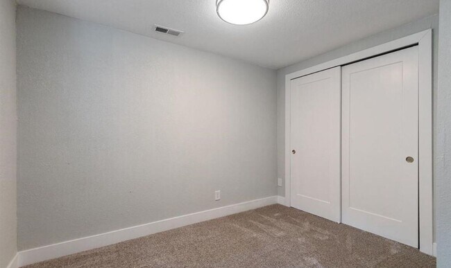 Building Photo - Beautiful Arvada Home Available Soon