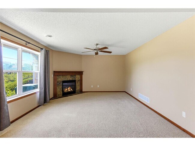 Building Photo - 15655 60th Ave N