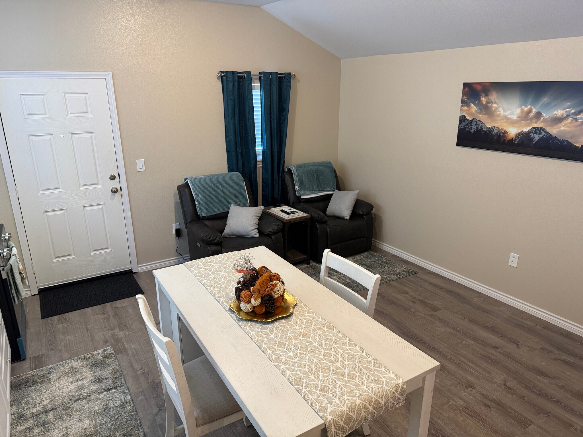 Building Photo - 2021 County Road 75