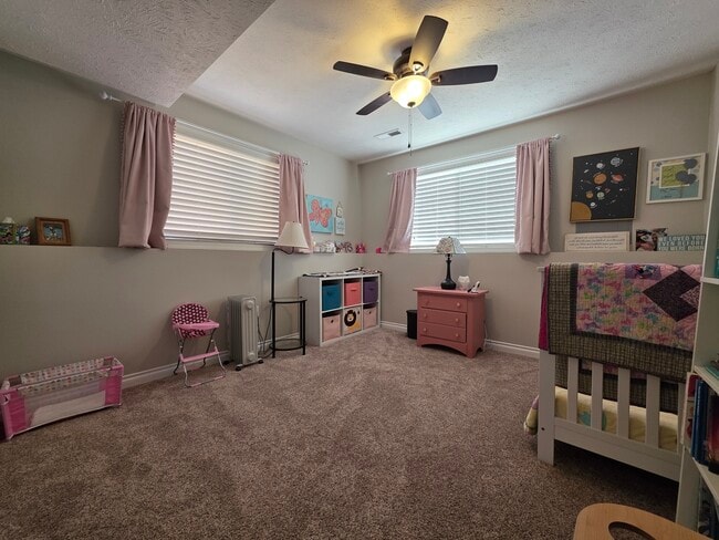 Building Photo - 4122 E 21st Ave