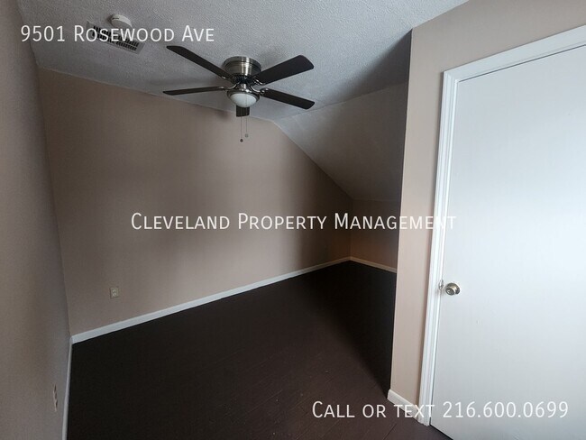 Building Photo - 9501 Rosewood Ave