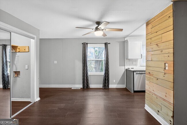 Building Photo - 1068 Rebel Forest Dr SE