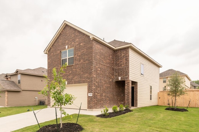 Building Photo - 4915 War Horse Dr