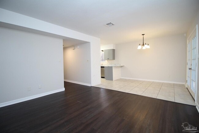 Building Photo - 7225 Dogwood Terrace Dr