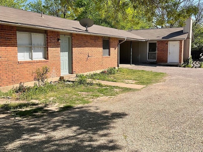 Primary Photo - Duplex in the Heart of South Austin