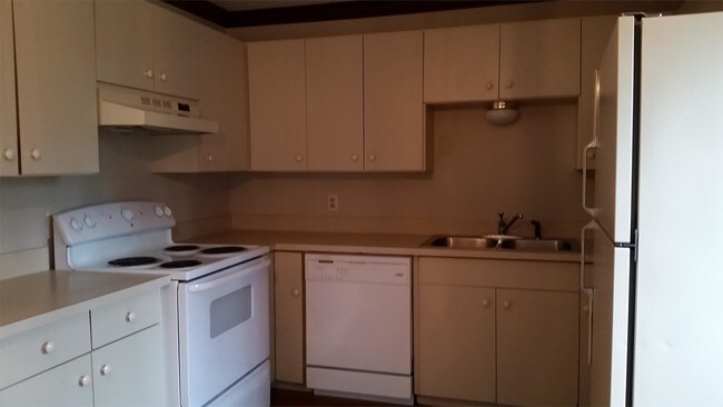 Building Photo - 4800 Kuebler Rd