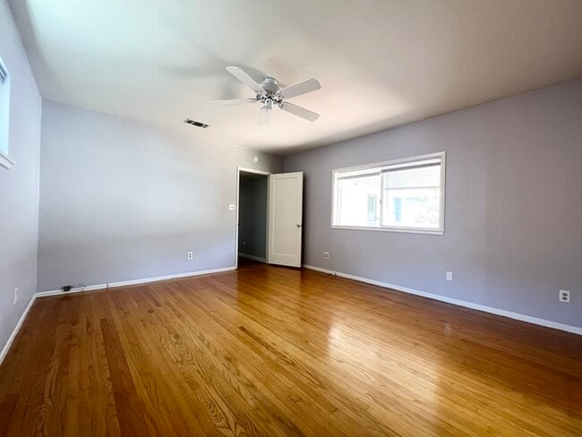 Building Photo - Charming 3 bedroom 2 bath home in Sacramento!
