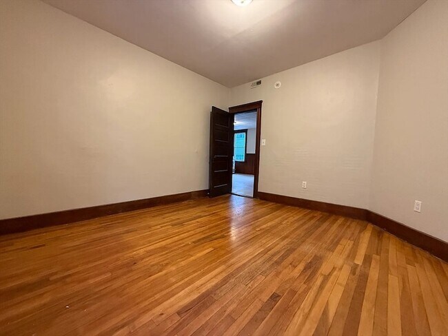 Building Photo - 38 Ames St