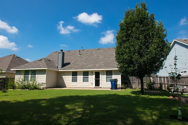 Building Photo - 809 Robbin Cir