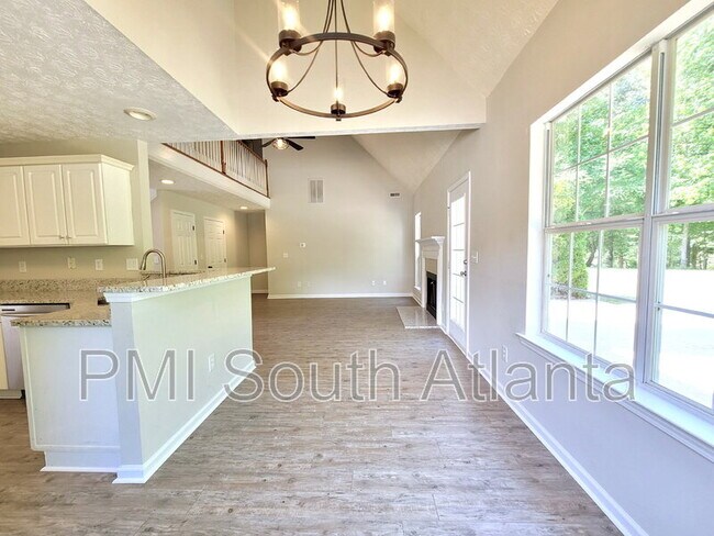 Building Photo - 235 Briarsweet Way