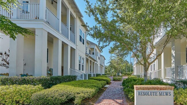 Building Photo - 1462 Resolute St