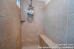 Building Photo - 234 Fernwood Dr