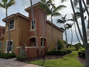 Building Photo - 1064 SW 144th Ave